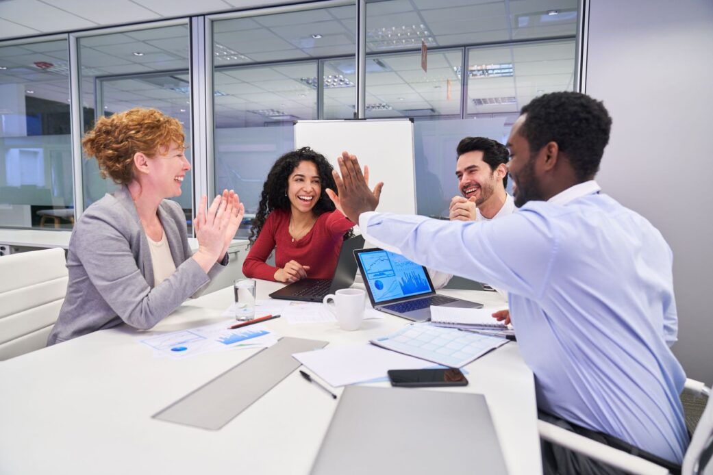Fair streiten und verhandeln beim Konfliktmanagement Kurs lernen in Frankfurt, Stuttgart, Hamburg und Leipzig - Seminar und Trainer in Bremen mit SEHR GUT (1,0) bewertet