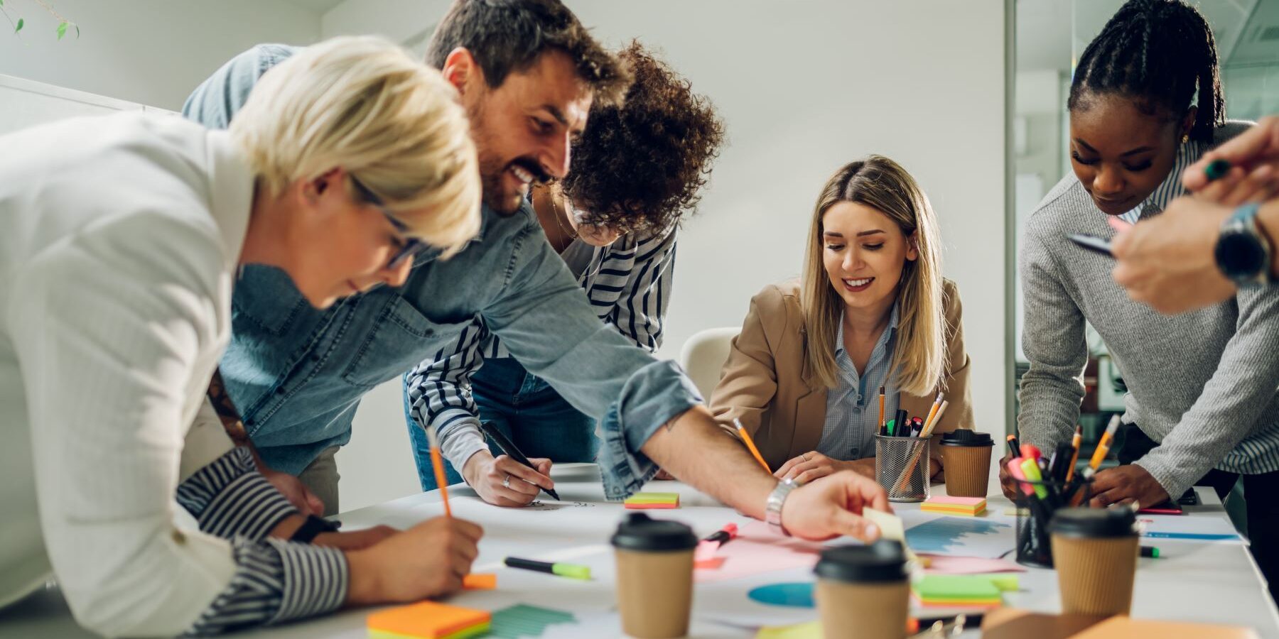 Führungskräftetrainings mit Wirkung und Nutzen für die Praxis – aktuelle Präsenz- und Online-Kurse